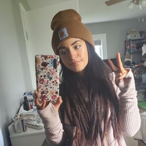 Meet your Posher, Apryl